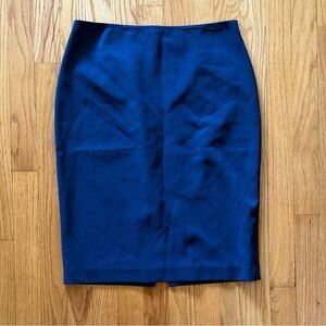 St. John 4 Deep Navy Pencil Skirt silk lining, fabric tag missing viscose/wool